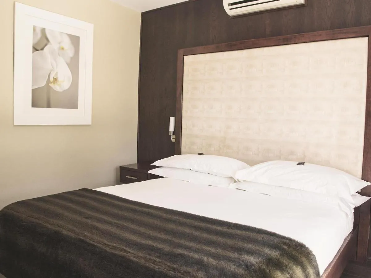 **** Resort Homestead Villas Bellville South Africa